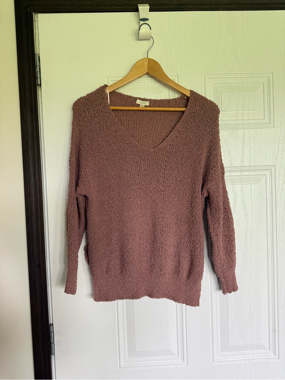 2 for $15 sale: Debut dusty pink mauve soft v-neck sweater - L